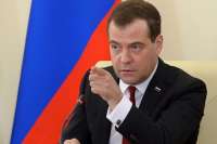 Медведев: Запад потерял от антироссийских санкций $100 млрд