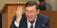 Луценко: За полтора года в Украине осудили 1700 коррупционеров