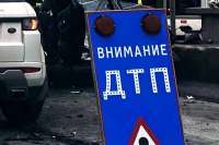 В Ростовской области автобус с 23 пассажирами в салоне врезался в опору