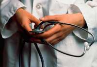 Чиновники предложили жителям Карелии ездить на прием к врачам на еженедельном автобусе