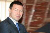 Бывшему депутату Приморья Руслану Маноконова предъявлены обвинения в похищении, поджоге и хулиганских действиях