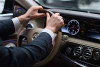 «Аргументы и факты» снова нуждаются в персональном водителе для семьи руководителя