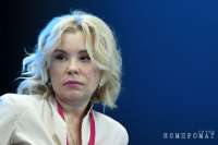 Светлана Радионова отправляет российские выборы на помойку