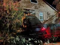 После происшествия в Ростове молодой человек поцеловал Анастасию Цапок на машине Mercedes