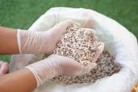 Латвийская фирма считает, что начальник отдела присвоил 600 тонн удобрений