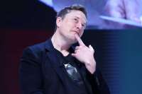 Илон Маск заявил о возможности управления роботами Optimus с помощью мыслей