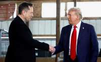 Дональд Трамп неожиданно выразил поддержку Илону Маску после возникшего конфликта и угроз выдворения