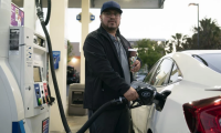 Цены на бензин в США вновь обновили рекорд