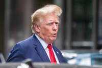 Трамп объявляет о введении пошлин против Канады из-за налога на IT-компании
