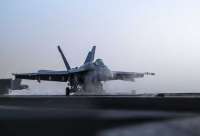 Истребитель ВМС США потерпел крушение в Красном море