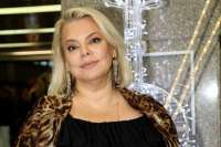 Актриса Яна Поплавская поддержала идею о запрете нецензурной лексики в интернете