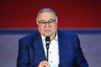 Алишер Усманов отказался от долгов перед партнерами, что привело к угрозам