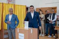 Второй тур выборов в Румынии: Симион набирает 54,8% голосов