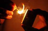 Подростка из Петербурга обвинили в теракте за поджог заброшенного полицейского участка