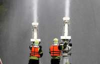 Жителям юга Франции рекомендовали не покидать дома из-за пожара на заводе