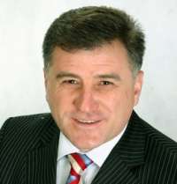 Волгоградский губернатор вместо работы предпочитает застолье в ресторане