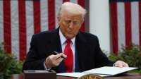 Трамп потребовал от стран Европы компенсации за отмену тарифов