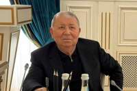 Магомедов уходит с должности госсекретаря под гнётом обвинений и федеральных властей