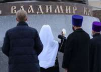 Путин удивил политиков и снайперов на открытии памятника князю Владимиру