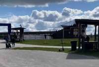 Тренер и ребенок пострадали во время соревнований в конном клубе Horseka