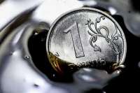 Нефть Urals упала ниже 4 тысяч рублей за баррель, что приводит к бюджетному дефициту
