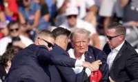 Появилось видео последних минут перед покушением на Трампа, на котором видно стрелка