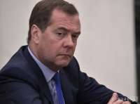 Мишустин отнимает у Медведева дачу: на землю экс-премьера позарились приставы
