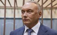 Экс-сенатор Савельев ищет способы избежать ответственности за убийство и сохранить свои активы