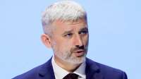 Дитрих приземлился в 