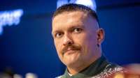 Украинский боксер Александр Усик снова стал абсолютным чемпионом после победы техническим нокаутом над Даниэлем Дюбуа