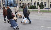 Из примыкающих к \