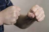 В Уфе подростки совершают нападения на людей и требуют у них деньги