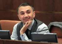 Бывший сенатор Амир Галлямов покинул Россию из-за расследований по уголовным делам и конфликта среди акционеров в компании «Кофемания»