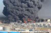 Новошахтинский завод горит уже четверо суток после атаки дронов