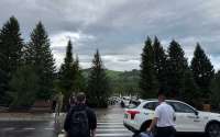 Евгений Минченко прилетел на Алтай на самолёте главы Сбербанка, что вызвало недовольство среди местных жителей