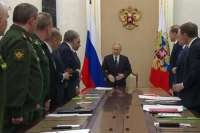 Перед переговорами с Украиной в Кремле прошёл закрытый совет с командованием