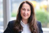 Политик из СДПГ Ирис Штальцер подверглась нападению с ножом со стороны дочери в приёмной