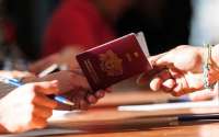 В Чехии хотят запретить предоставление гражданства обладателям российских паспортов