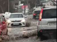 В Ленинградской области автомобили всплывали с парковки