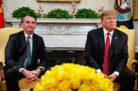 Trump issues a warning about imposing tariffs on Brazil and insists that the trial of Bolsonaro be canceled