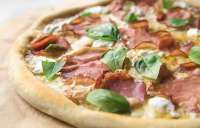 Спортсменка выразила недовольство из-за доплаты за исключение ингредиентов в пицце в Италии