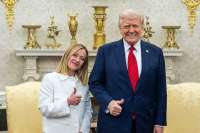 Трамп и Мелони обсудили возможность встречи с Путиным в Ватикане