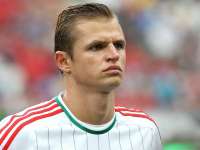 Футболист Дмитрий Тарасов не надеется на возможность обнаружить аферистов, обманувших его мать