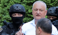 Прокуратура Молдавии потребовала арестовать экс-президента Додона на 30 дней