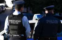 В Греции женщина выбросила в море свою тяжело больную дочь, которая находилась в коме