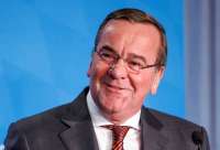 Министр обороны Германии выразил скепсис относительно проекта «дроновой стены», - Politico