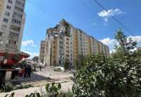 Спасатели обнаружили тело погибшего ребенка при разборе завалов после взрыва дома в Саратове