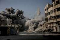 Израиль продолжает атаковать Газу, несмотря на призывы США