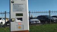 В аэропорту Волгограда водитель не смог выехать с парковки из-за казахстанских номеров