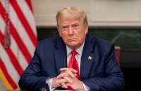 Советники Трампа исполняют его указания только после повторного подтверждения